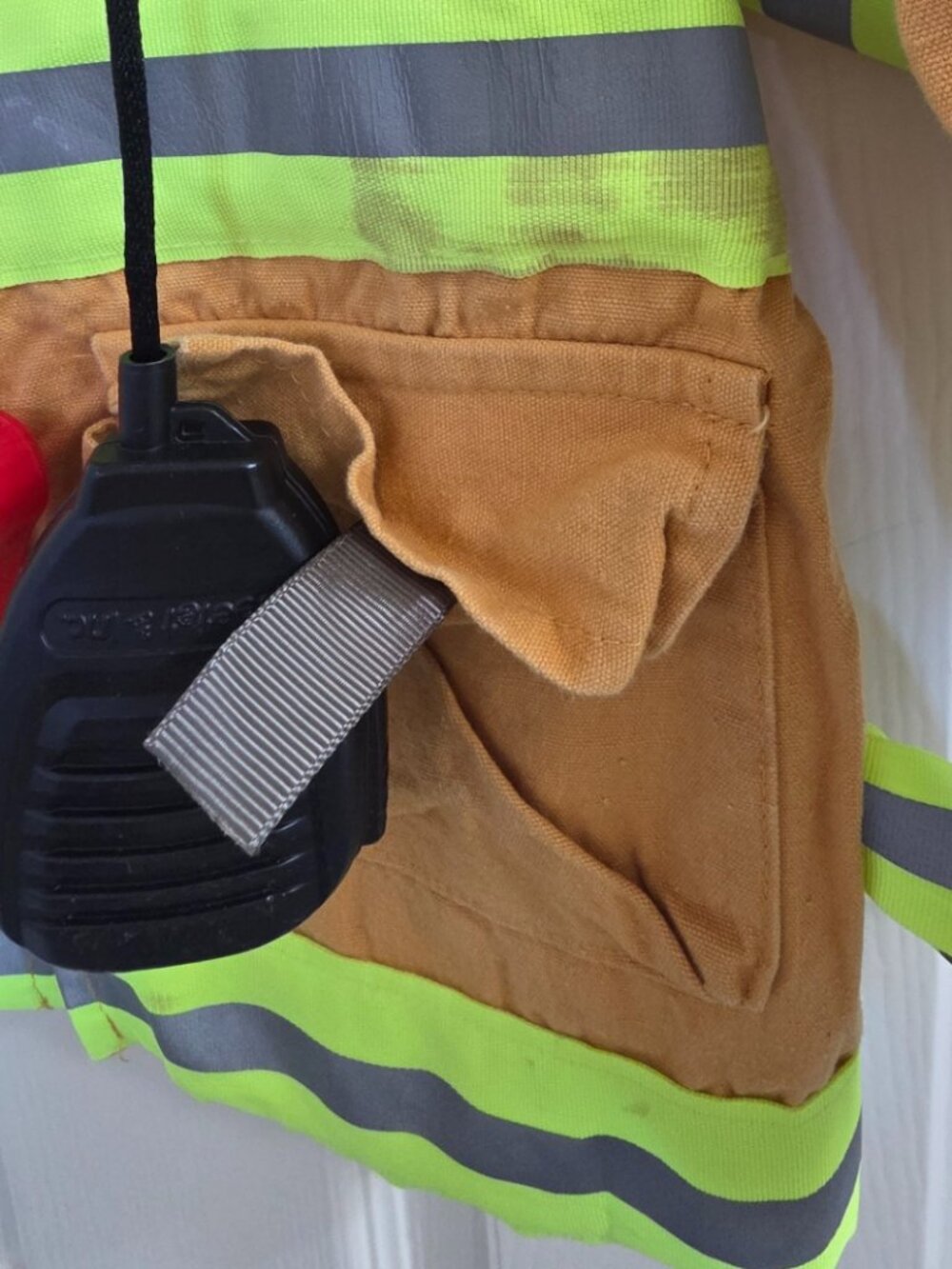 Pre-loved Kids Firefighter Costume | Size 3-4 Years - Picture 5 of 14